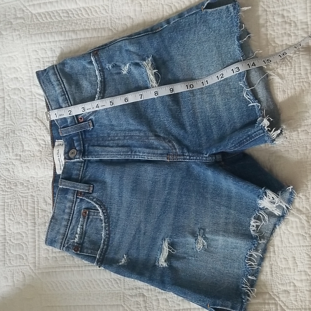 Abercrombie and Fitch high rise 90's Shorts